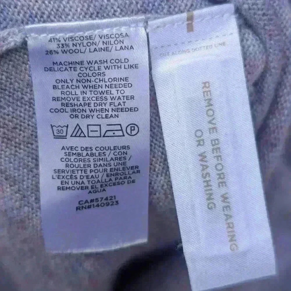 Loft Pointelle stitched sleeve lavender Crewneck sweater - XS like new - Picture 4 of 5